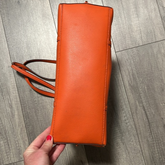 Tory Burch Tote - Picture 6 of 9